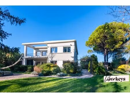 ? maison + appartement indépendant à 12 min de la gare tgv