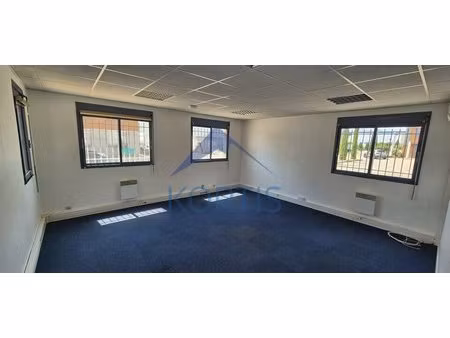 location local professionnel 78m² chassieu 69680