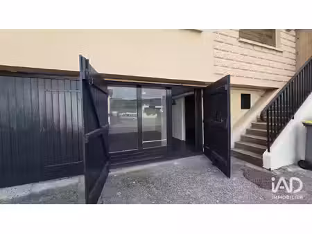 location surface diverse 51 m²
