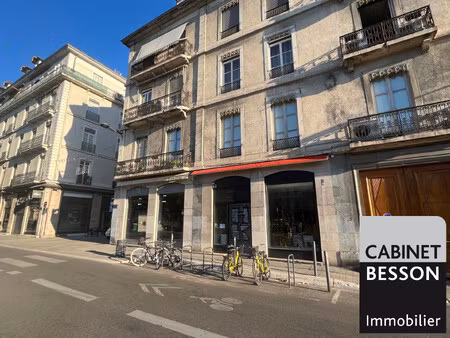 location local commercial 147m² grenoble 38000
