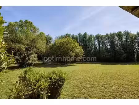 maussane-les-alpilles maison 180 m2 avec 2440 m2 de terrain