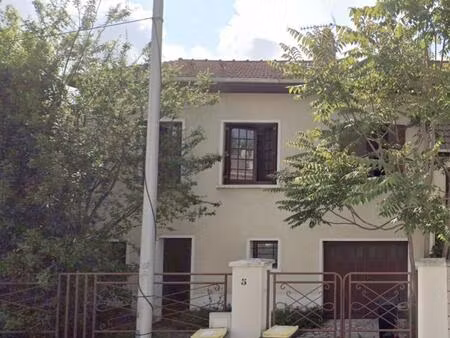 maison saint denis meublee