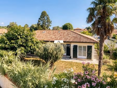 anglet arritxague - maison de plain pied dans un lotissement ave