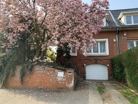 maison en colocation à faubourg de mons nivelles (vbe48199)