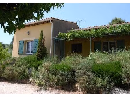 maison de prestige de 112 m2 en location saint-zacharie  provence-alpes-côte d'azur