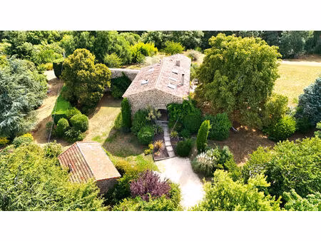 vente corps de ferme 10 pièces  280.00m²  tournon