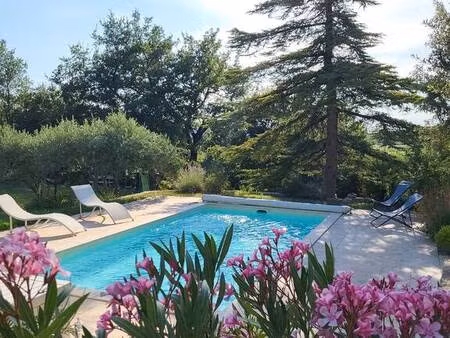 villes-sur-auzon (84570)