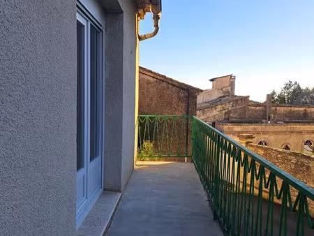 location appartement 3 pièces 83 m² à cabrières (30210)