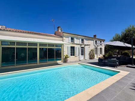 vente maison 7 pièces 226 m² à migron (17770)  374 500 €