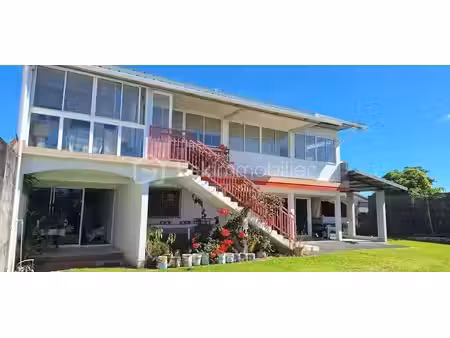 vente maison 6 pièces 232 m² à saint andre (97440)  420 000 €