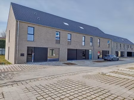 huis te koop in waregem met 3 slaapkamers