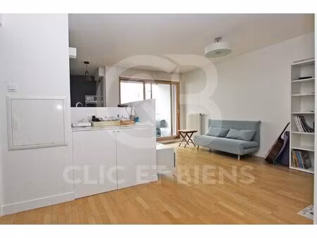 boulogne: appartement 2 pièces  très bien situé  avec balcon