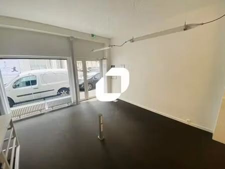 location bureaux 70 m²