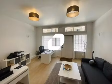 location bureaux 50 m²