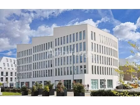 location bureaux 321 m²