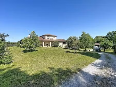 maison de prestige en vente maureville  occitanie