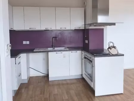 location appartement 3 pièces 70 m² à beauvais (60000)