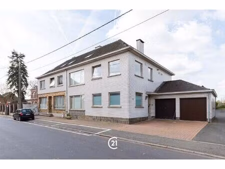 commercieel te koop in lennik met 10 slaapkamers