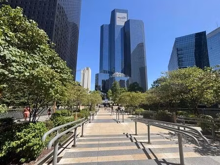 appartement de prestige de 87 m2 en location courbevoie  île-de-france
