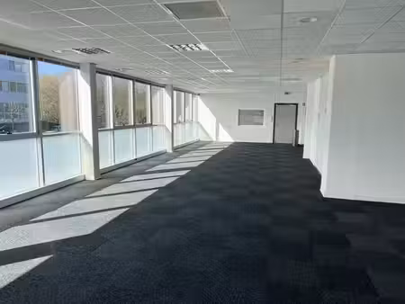 location bureaux 426m²