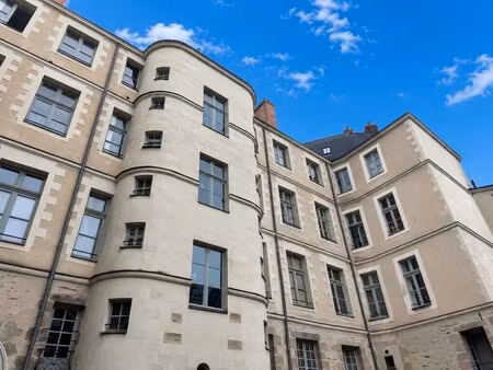location bureaux 224 m²