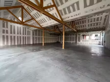location commerce guerande 44350 400m²