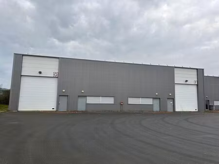 location local d’activités les sorinieres 44840 1296m²