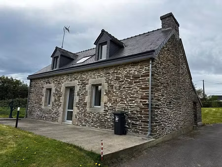 location maison 4 pièces 103 m² à plévin (22340)