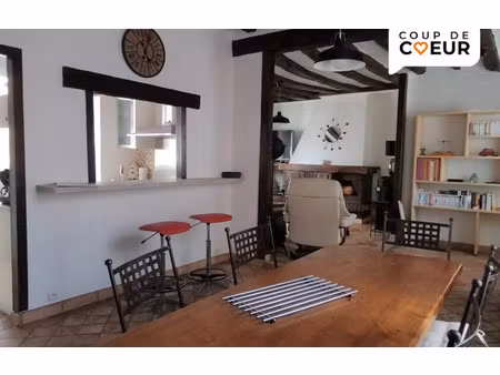 maison de 97 m² à la ville du bois - 1 200 €