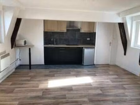 location appartement 2 pièces à valenciennes (59300) : à louer 2 pièces / 42m² valencienne