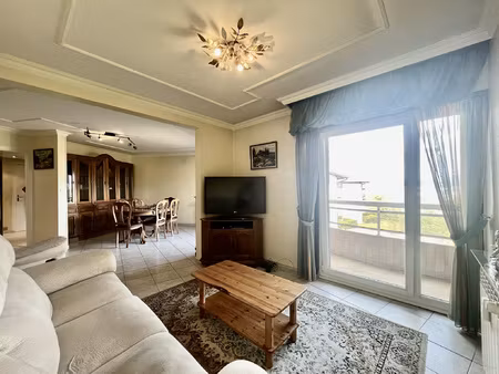 grand t3 traversant de 79 39m2 (loi carrez) avec vue !