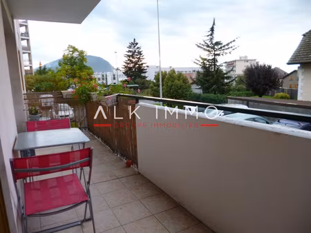 t3 / balcon / parking / cave