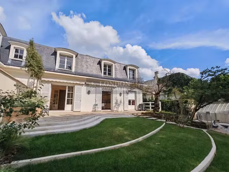 vente maison 9 pièces 252 m² à versailles (78000)  1 995 000 €