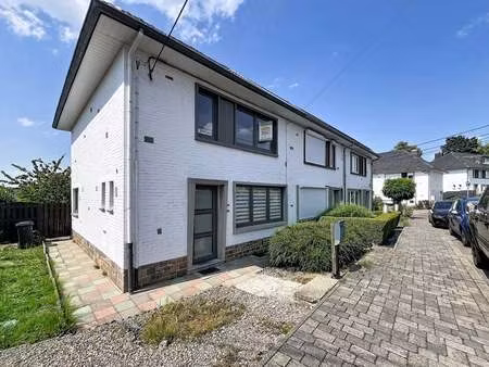 maison à louer à ciney € 895 (lqfh1) - b&c immo | zimmo