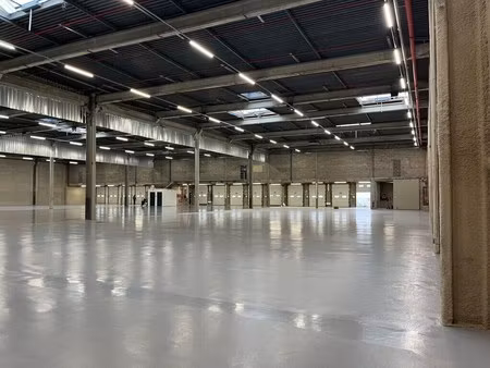 location entrepôt saint witz 95470 2686m² à 10731m²