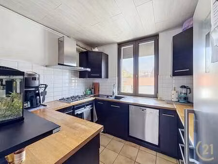 charmante maison unifamiliale avec dépendance et extérieur