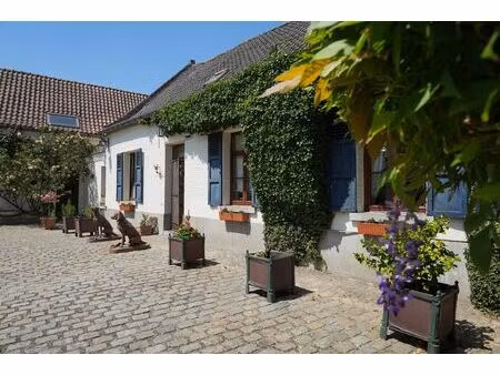 fermette à vendre avec terrasse et jardin   houtaing (vbe48214)
