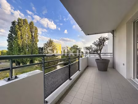 vente appartement 3 pièces 67 m² à ferney-voltaire (01210)  379 000 €