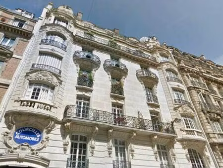 location bureaux 180 m²