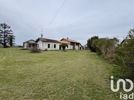maison de village à saint-christoly-de-blaye (33920)