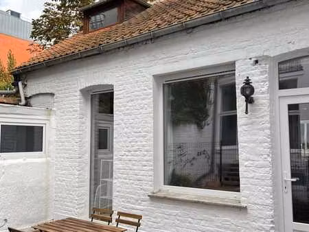 charmante arrière maison au coeur du quartier européen