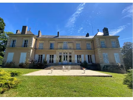 vente maison 26 pièces 750 m² jazeneuil (86600)