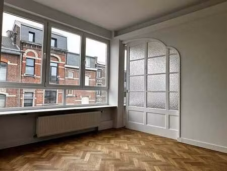 magnifique appartement à louer sis à liège