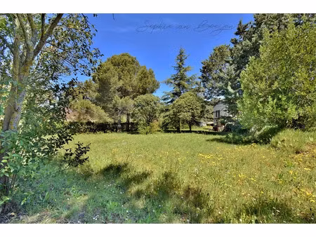 vente terrain 1423 m² à eguilles (13510)  490 000 €
