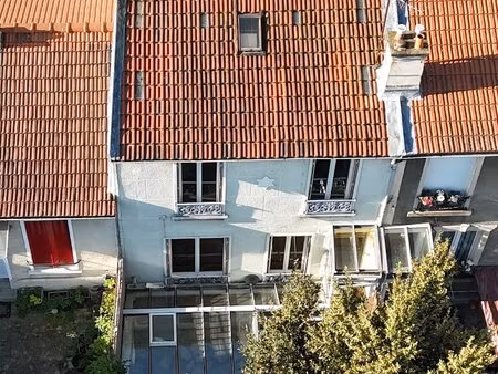 pavillon au calme à 15mn à pieds du métro
