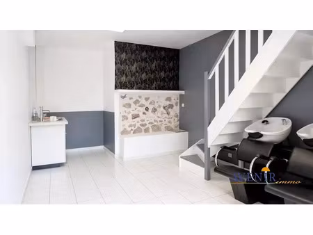 vente locaux professionnels 2 pièces 33 m² à plan-de-cuques (13380)  138 000 €
