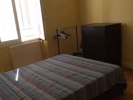 location meublée appartement 3 pièces 44 m² à clermont-ferrand (63000)  570 €