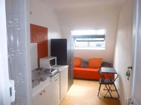 location meublée appartement 1 pièce 10 m² à neuilly-sur-seine (92200)  550 €