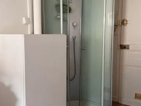 location meublée appartement 1 pièce 10 m² à paris 16ème (75016)  590 €