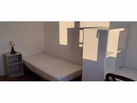 location meublée appartement 1 pièce 11 m² à rennes (35000)  390 €